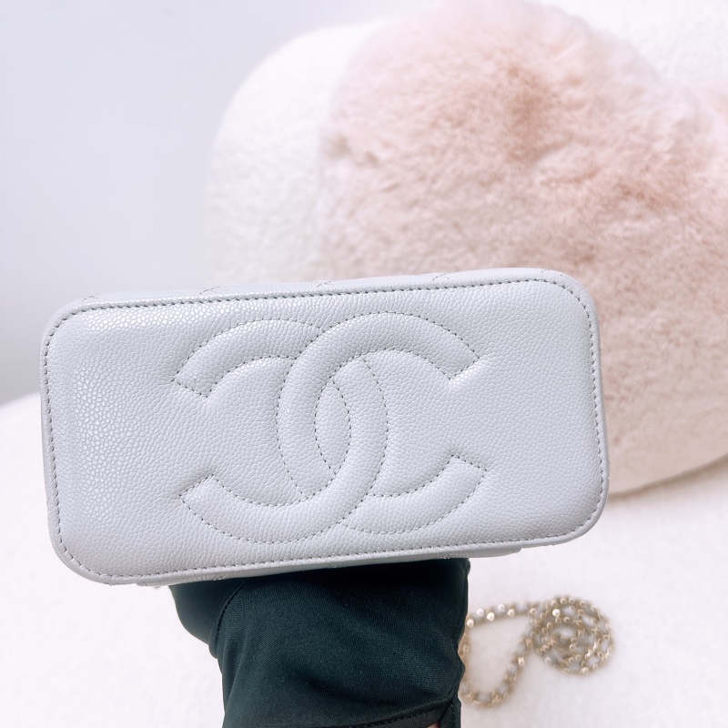 Chanel 淺灰牛皮 長盒子/化妝包-2