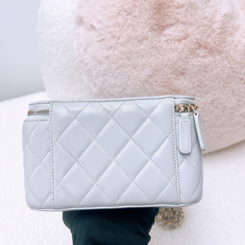 Chanel 淺灰牛皮 長盒子/化妝包-7
