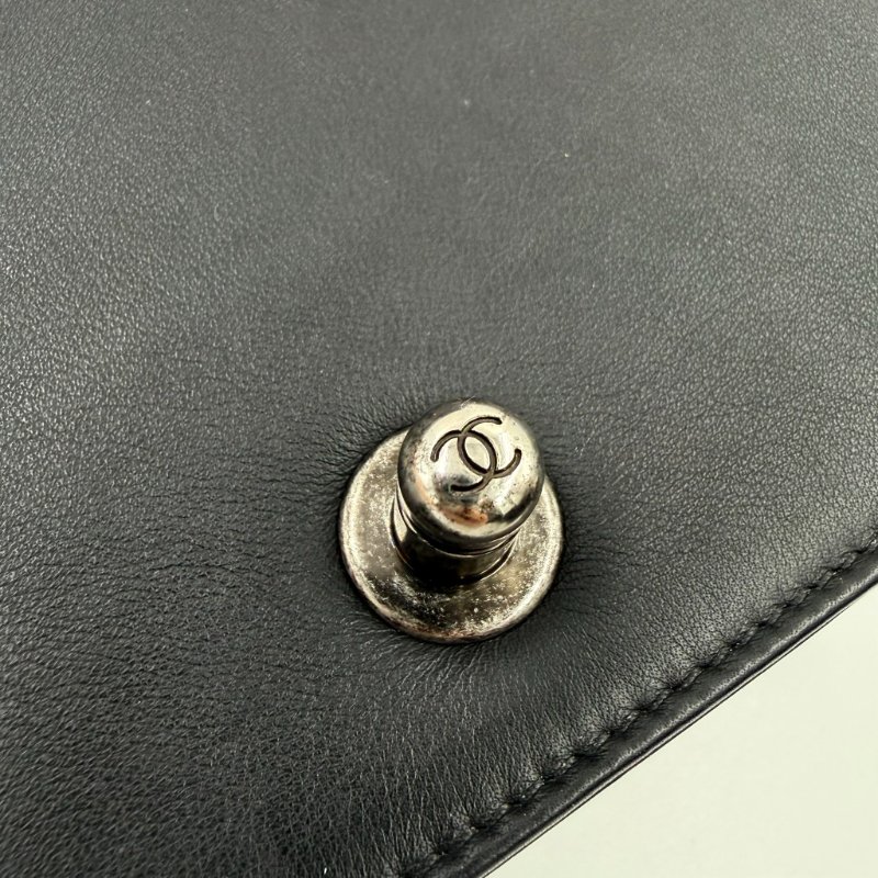 CHANEL - 黑色牛皮大菱格霧銀釦BOY手提斜背包 ╻25CM-21