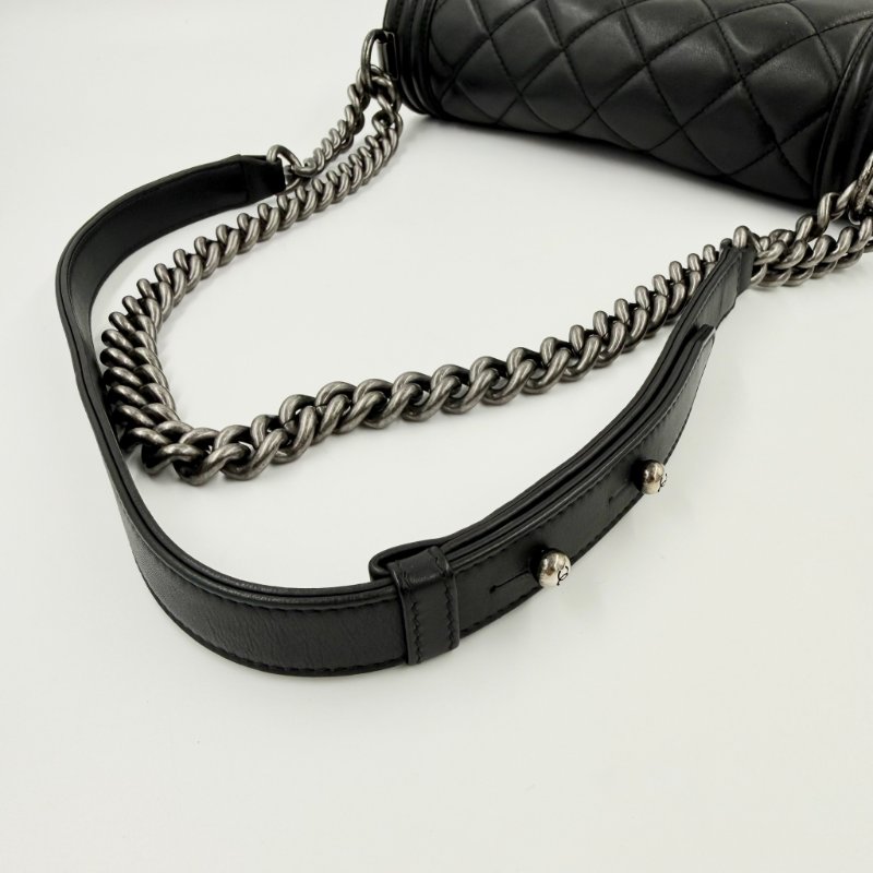CHANEL - 黑色牛皮大菱格霧銀釦BOY手提斜背包 ╻25CM-24