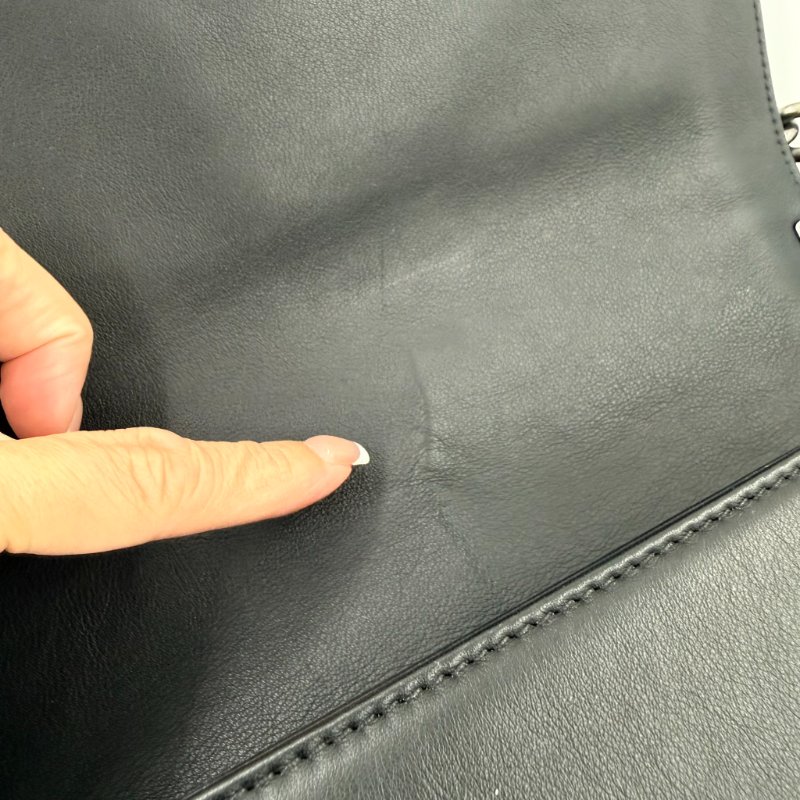 CHANEL - 黑色牛皮大菱格霧銀釦BOY手提斜背包 ╻25CM-25