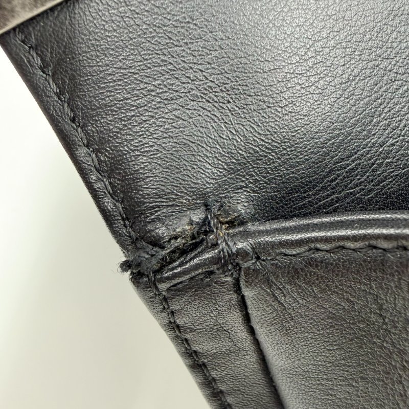 CHANEL - 黑色牛皮大菱格霧銀釦BOY手提斜背包 ╻25CM-29