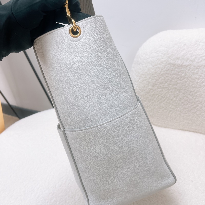 Celine sangle 奶白色水桶包-4