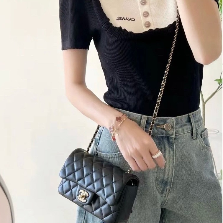 Chanel香奈兒 cf 大mini 黑金羊皮鏈條包-7