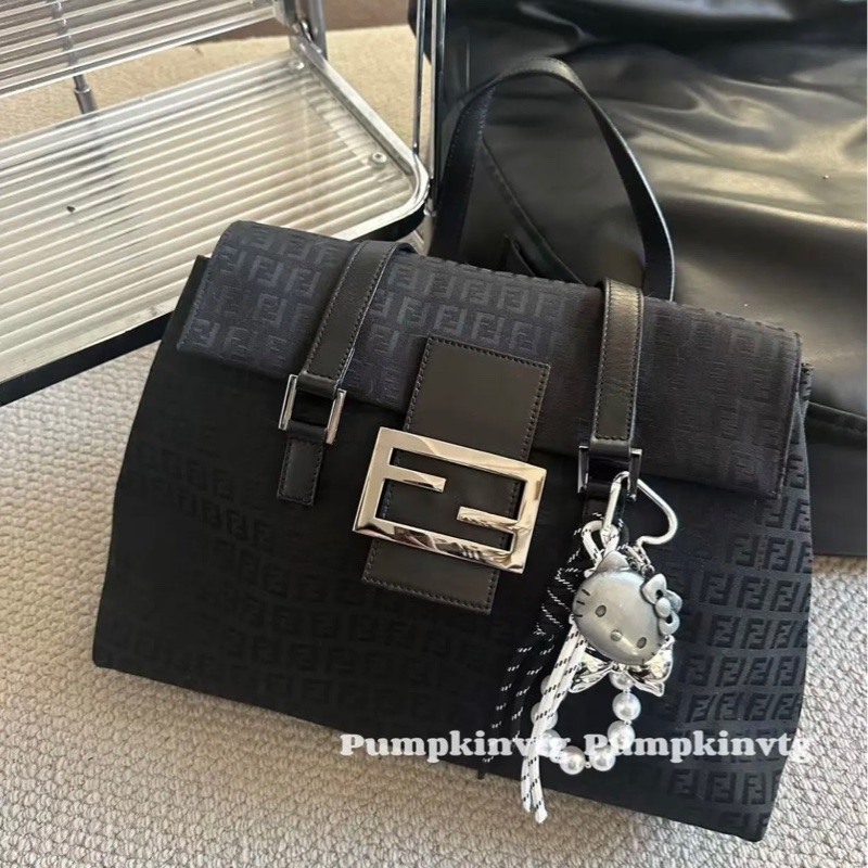 Fendi芬迪 黑銀老花帆布法棍大胖丁-8