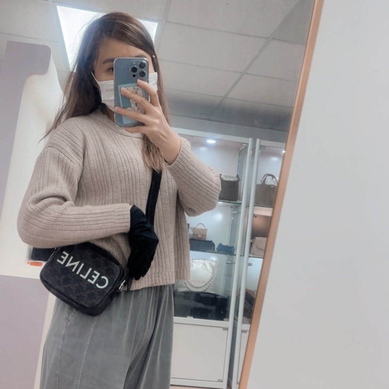 Celine 老花小號郵差包/相機包-16