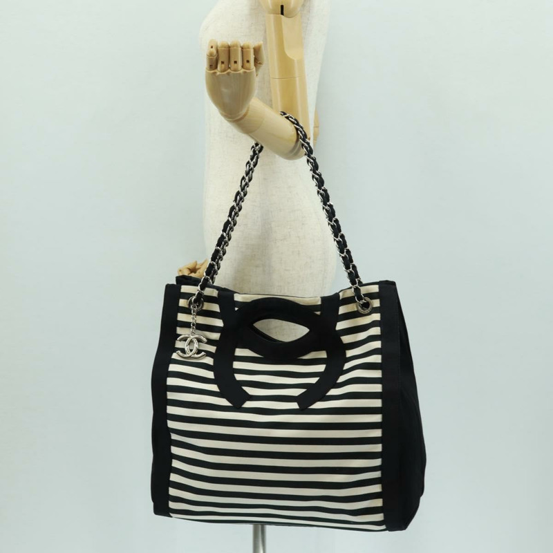 【日本直送】香奈兒 (CHANEL) 郵輪系列帆布手提包，黑色銀色雙C標誌，正品編號 168930SAV-22