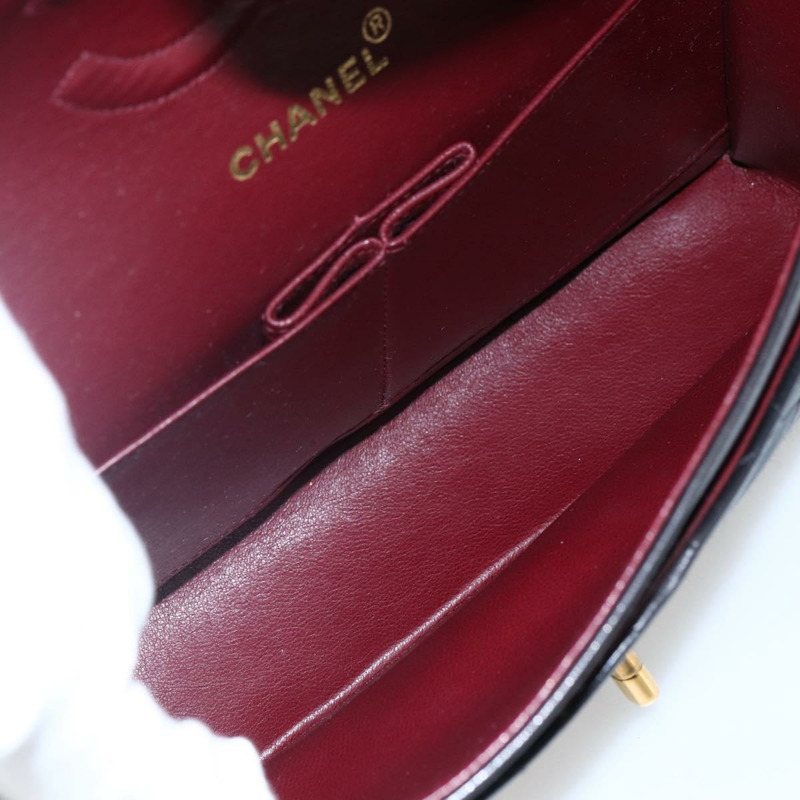 【日本直送】香奈兒 Matelasse 25 雙蓋鏈條包，羊皮材質，黑色，CC 標誌，正品 am10803SAM-8