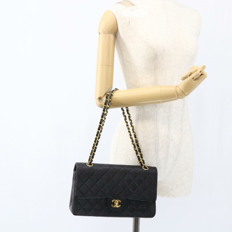 【日本直送】香奈兒 Matelasse 25 雙蓋鏈條包，羊皮材質，黑色，CC 標誌，正品 am10803SAM-27