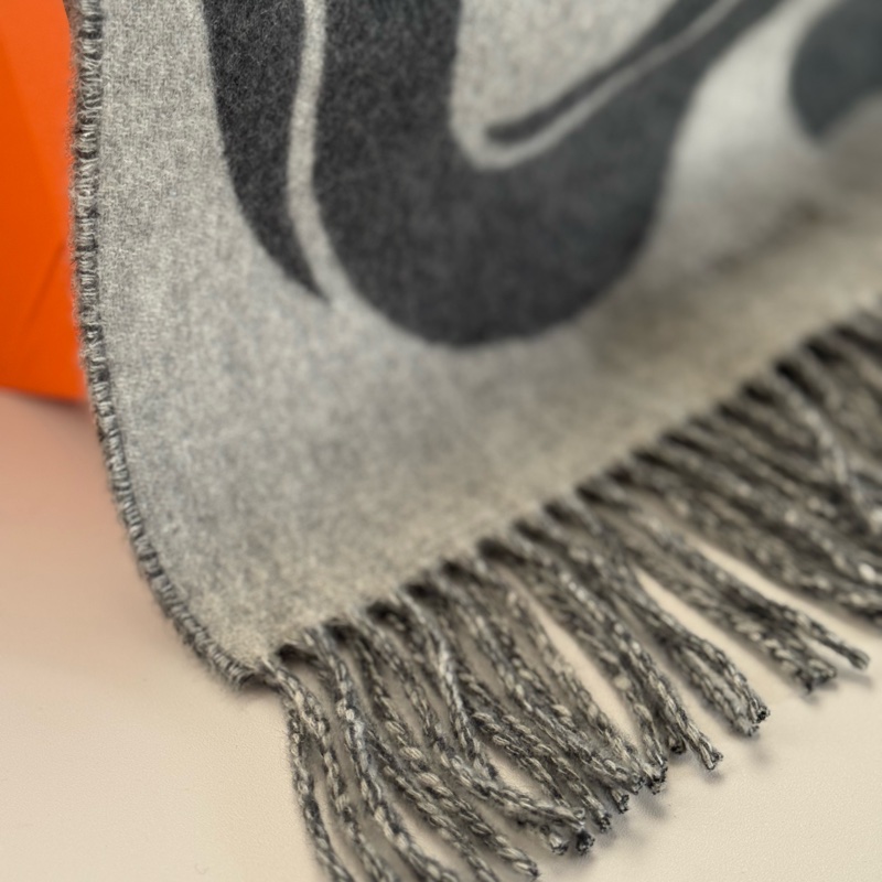 Hermes 100%cashmere百搭灰色經典Logo圍巾-2