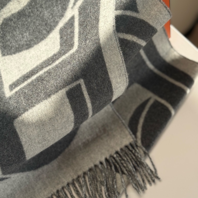 Hermes 100%cashmere百搭灰色經典Logo圍巾-4