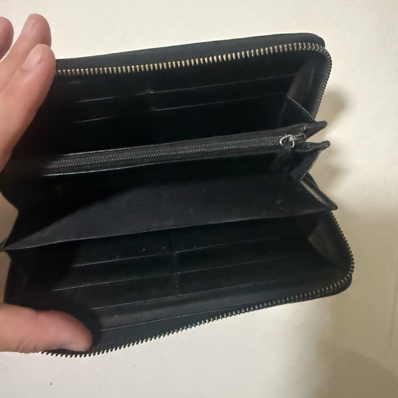 gucci 黑壓紋長夾-11