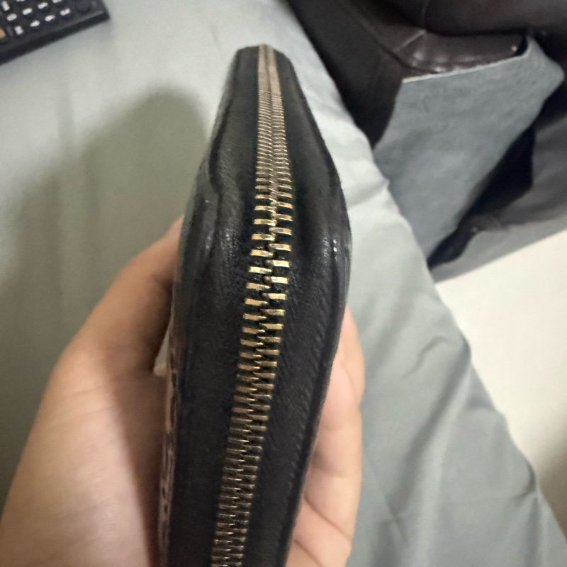 gucci 黑壓紋長夾-15