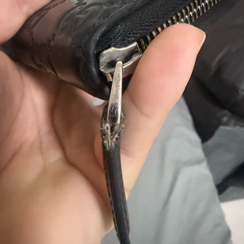 gucci 黑壓紋長夾-21