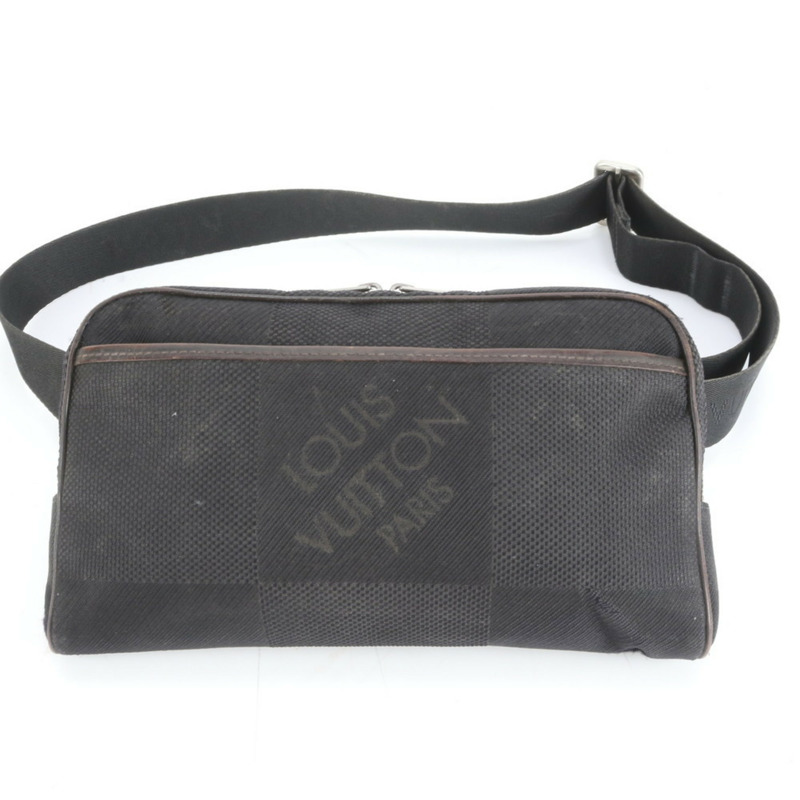 路易威登 Damier Geant Acrobat M93620 男士皮革兩用斜背包/腰包-1