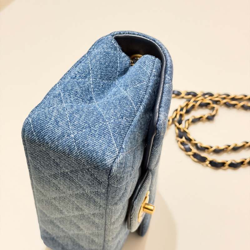 914intheair精品代購『限量品閒置』Chanel 香奈兒 漸層牛仔 大mini CF 20cm classic flag牛仔包-17