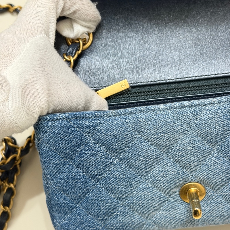 914intheair精品代購『限量品閒置』Chanel 香奈兒 漸層牛仔 大mini CF 20cm classic flag牛仔包-25