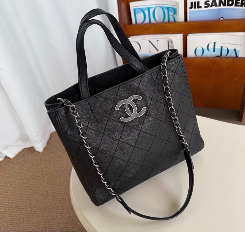 【97新 ✨ 全網最低價！】中古 Chanel香奈兒 黑銀琺瑯扣托特包小號 tote（下單前先詢問庫存❗️）-4