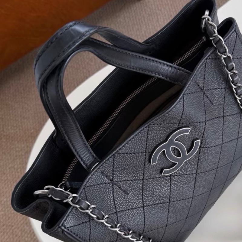 【97新 ✨ 全網最低價！】中古 Chanel香奈兒 黑銀琺瑯扣托特包小號 tote（下單前先詢問庫存❗️）-13
