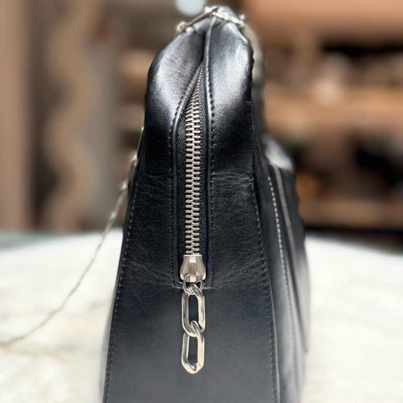 【稀有絕版✨男女通用👫🏻中性型格】Chanel 黑銀竪紋單肩|腋下包-4