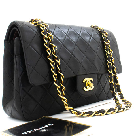 香奈兒經典雙蓋10吋鏈條單肩背包，黑色羊皮