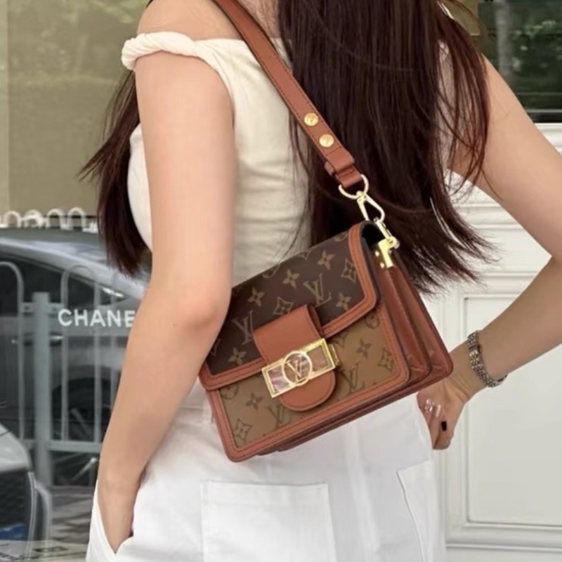 專櫃斷貨王🔥99新😍Lv路易威登老花焦糖拼色小號達芙妮單肩手提包-4