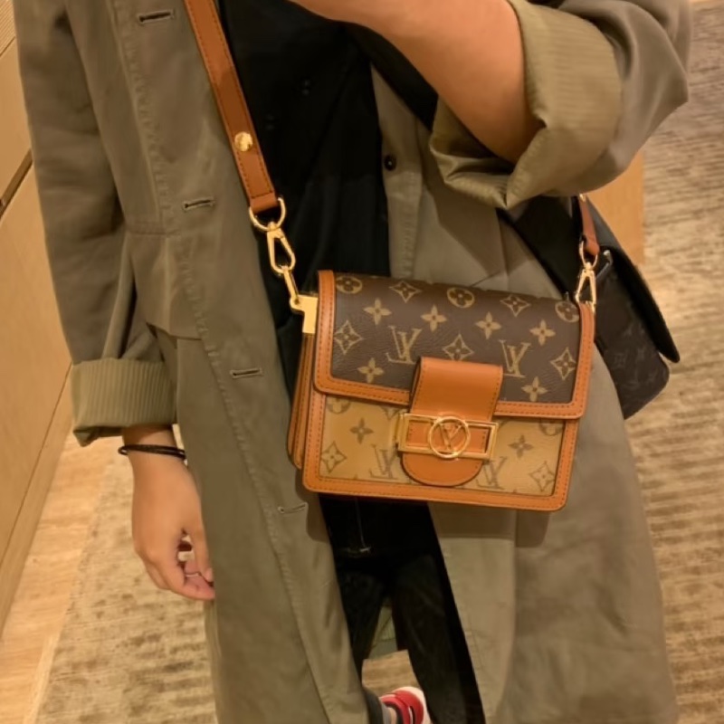 專櫃斷貨王🔥99新😍Lv路易威登老花焦糖拼色小號達芙妮單肩手提包-6