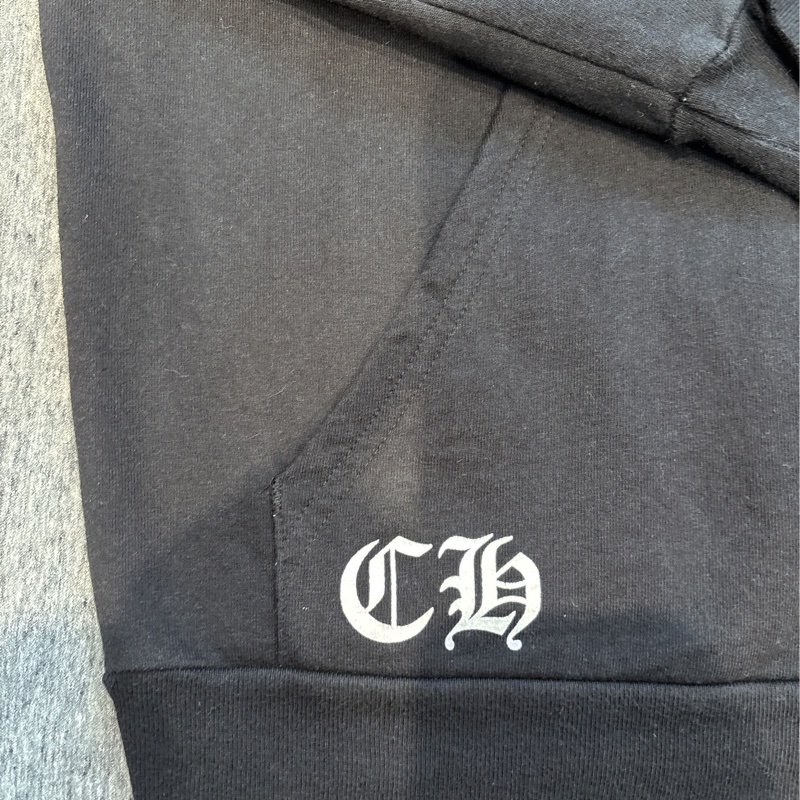 Chrome Hearts 背後超大字樣帽外套 M-4
