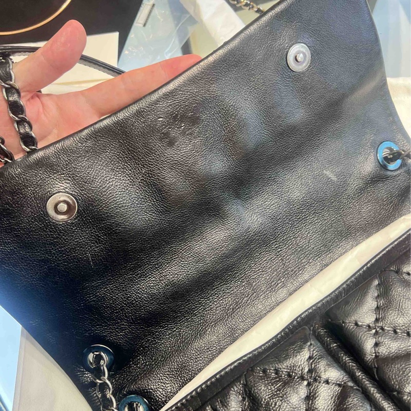 Chanel • 黑色外縫線牛皮雙口袋機場包 全網最低-28