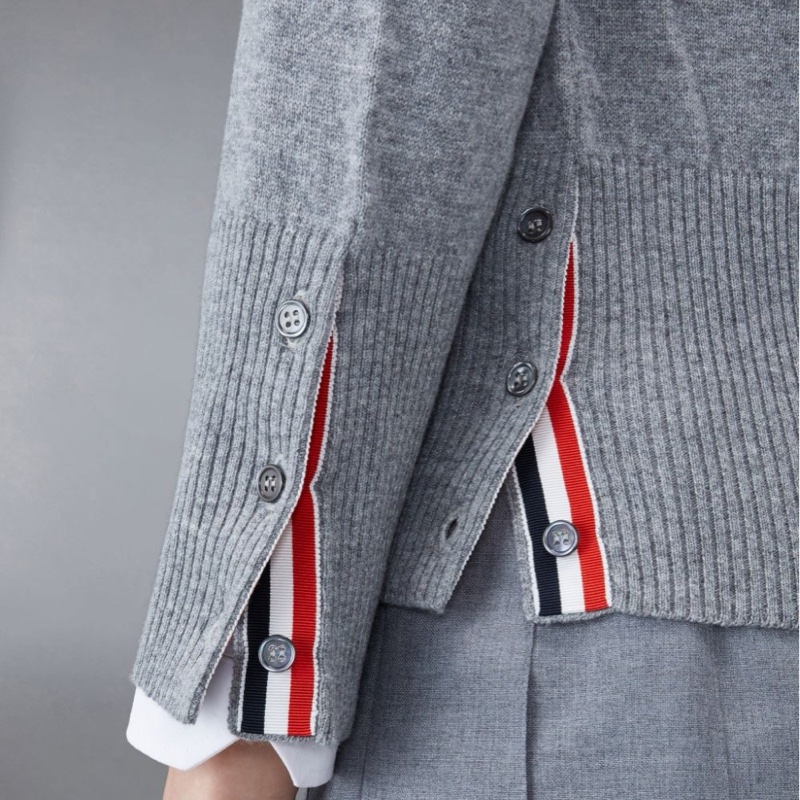 Thom Browne 女士 羊絨4條紋V領開衫IT-38-4