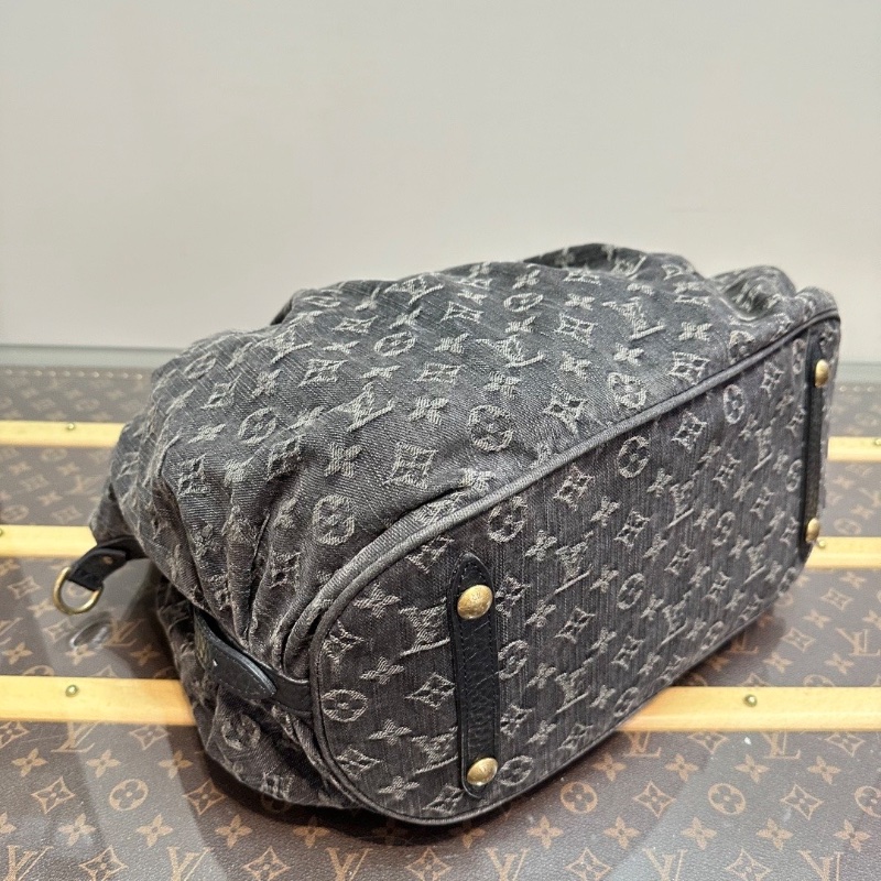 LV黑色牛仔丹寧hobo托特包40*26*18 98新配件塵袋-3