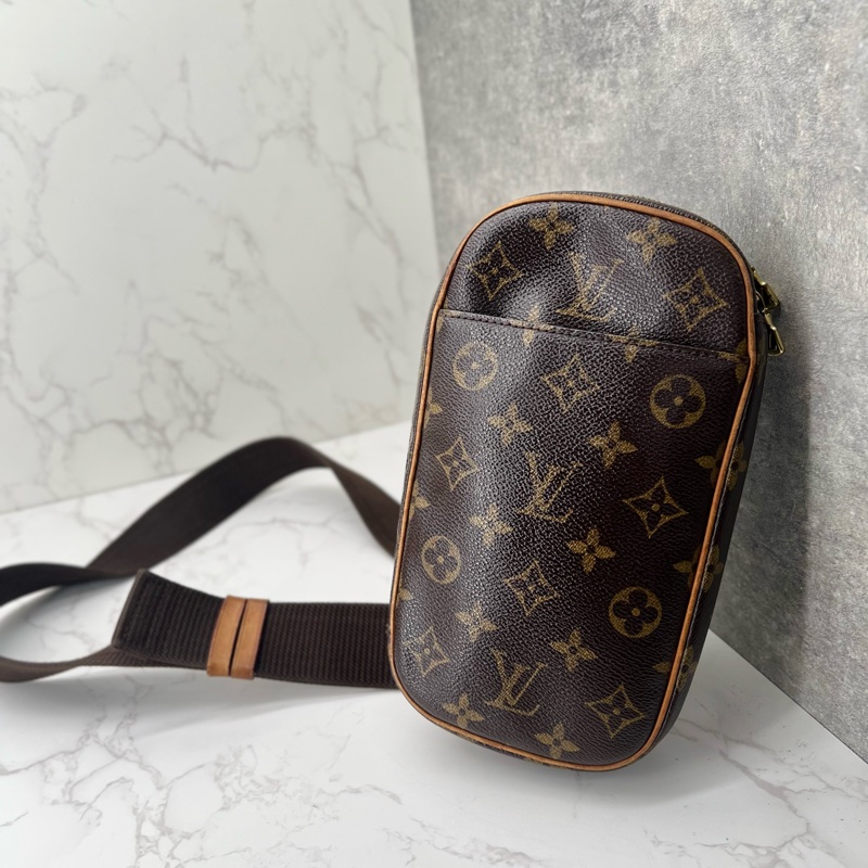 香緹國際精品 844 LV 蛋蛋胸包 #男女同款-0