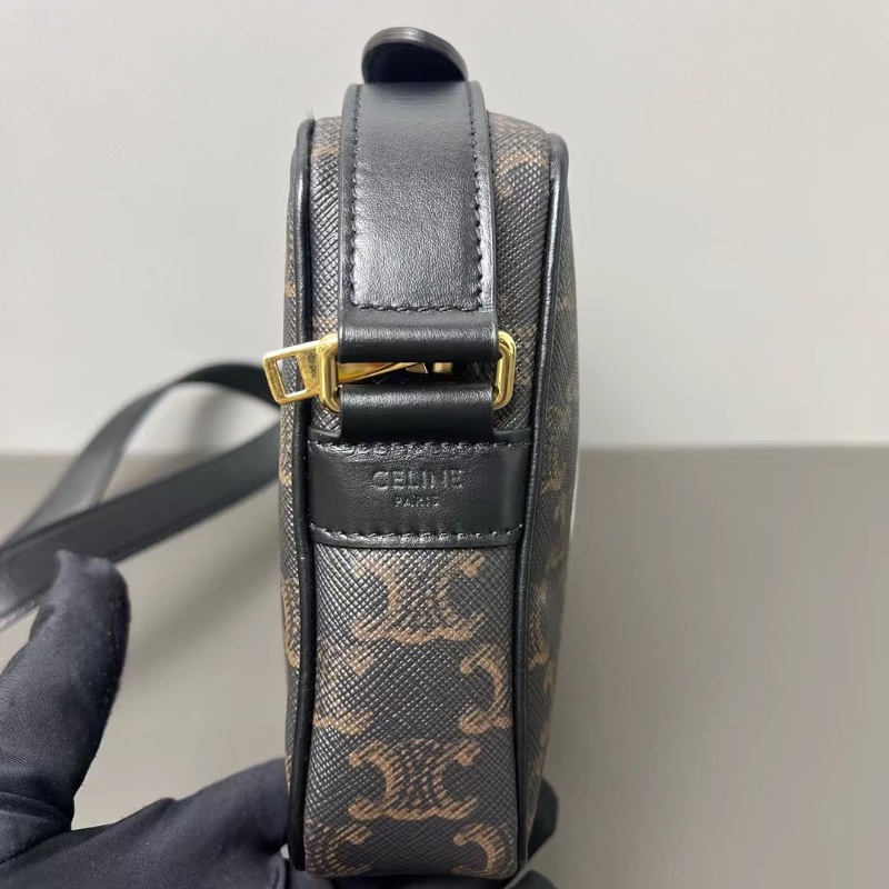 Celine 凱旋門老花相機包22.5*14*4 98新配件塵袋-7