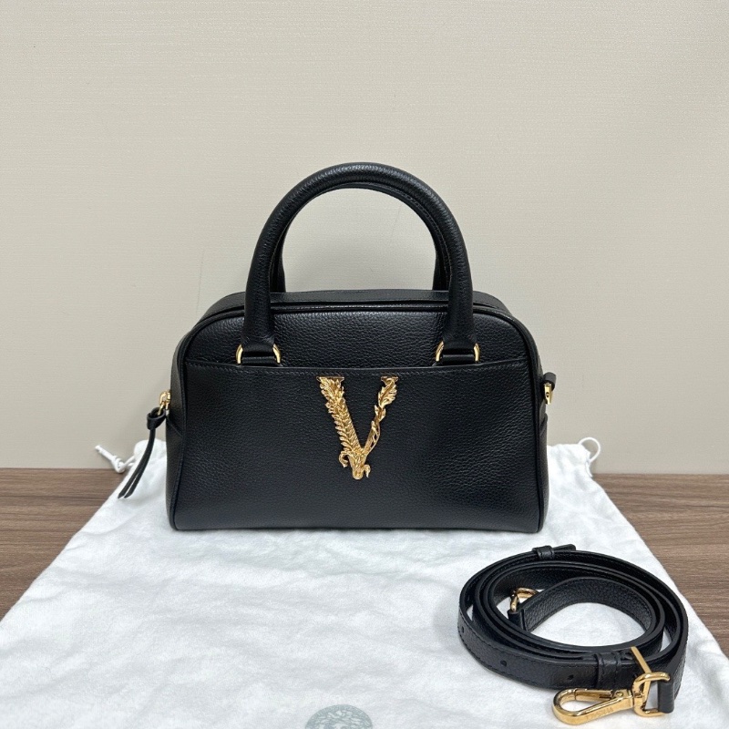 VERSACE黑金手提斜背包25*16*7 99新配件塵袋-1