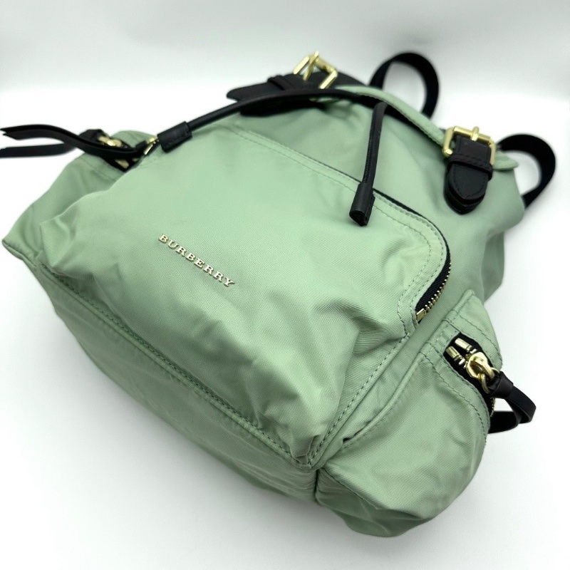 BURBERRY綠色尼龍  抽繩後背包21*35*17 98新配件塵袋-4