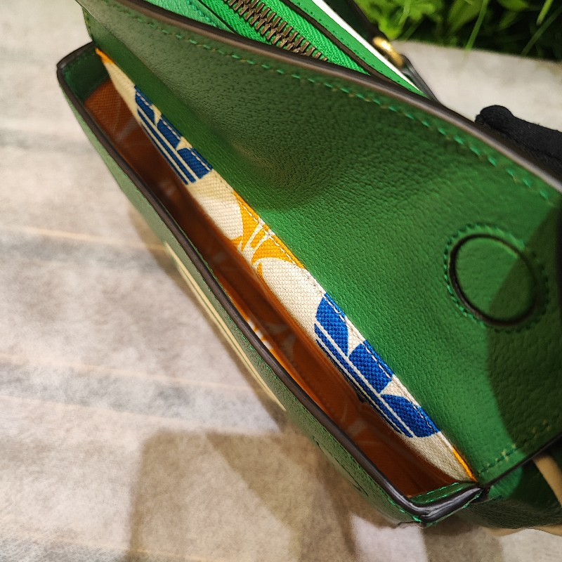 Gucci x Adidas Waist Bag-12