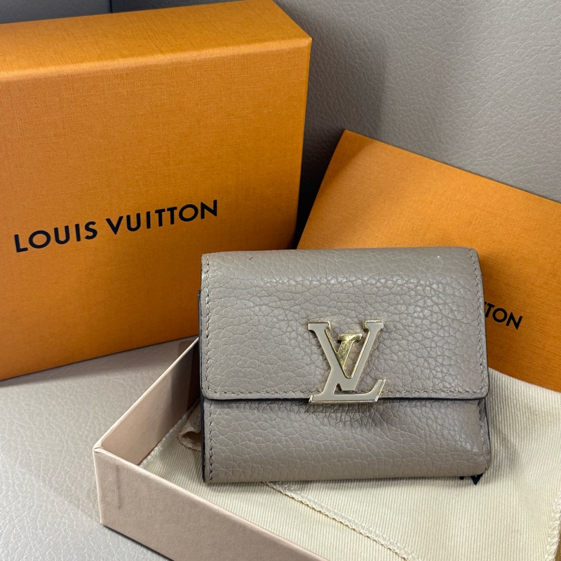 LV Capucines XS 零錢短夾|卵石灰|台灣專櫃購入|全套配件|適配各種小廢包-0