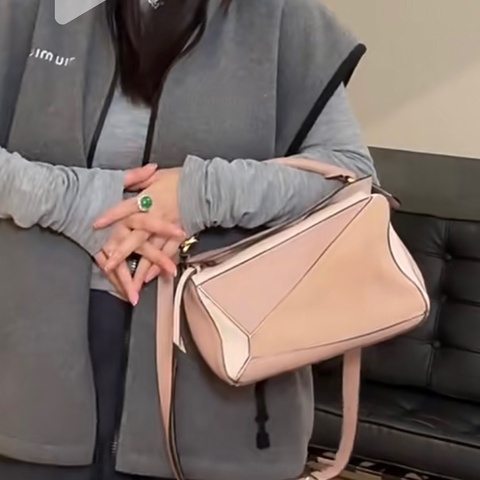 Loewe puzzle 小號乾燥玫瑰粉