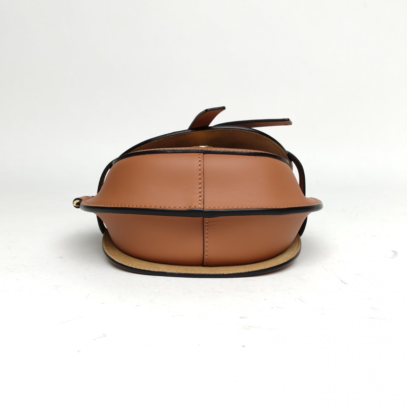 LOEWE Gate馬鞍斜跨包MINIDual寬肩帶棕色牛皮-3
