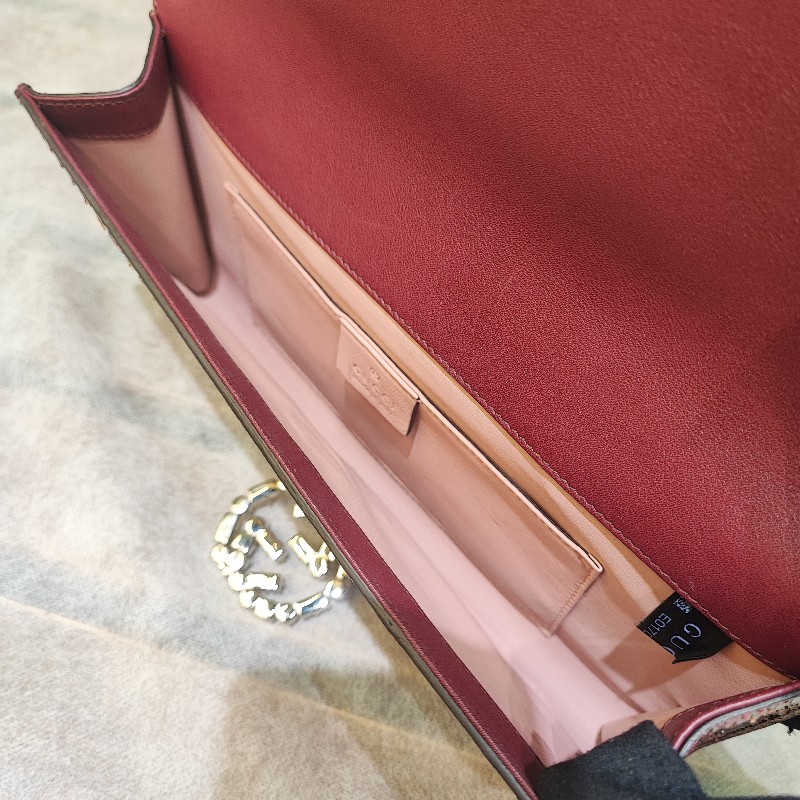 Gucci Clutch-12