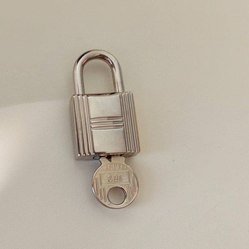 hermes款菜籃子18 celemence 牛皮大象灰 框q 尺寸18*18*13cm 年份:2013年 98新 一把鎖 一把鑰匙-21