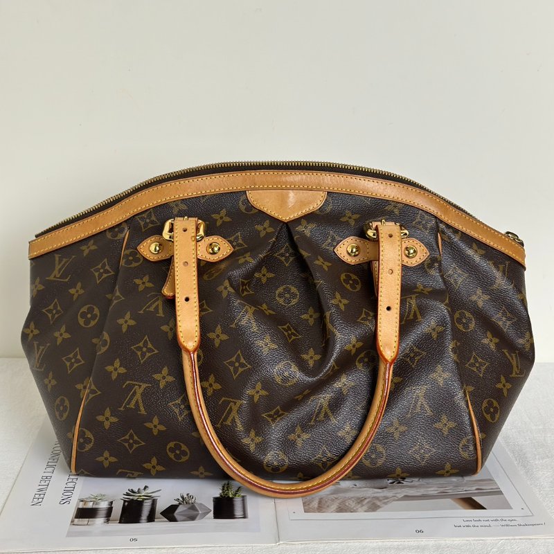 LOUIS VUITTON Tivoli 餃子包 - GM-4