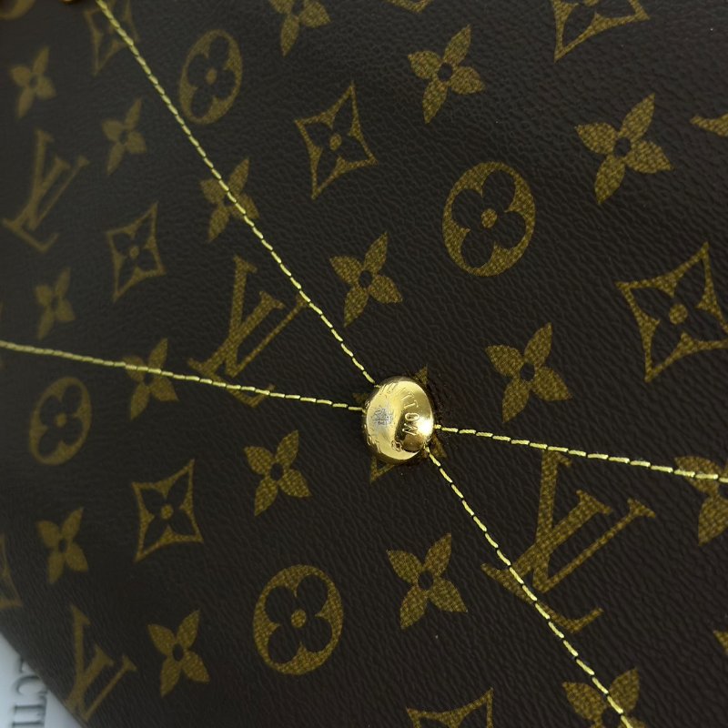 LOUIS VUITTON Tivoli 餃子包 - GM-14