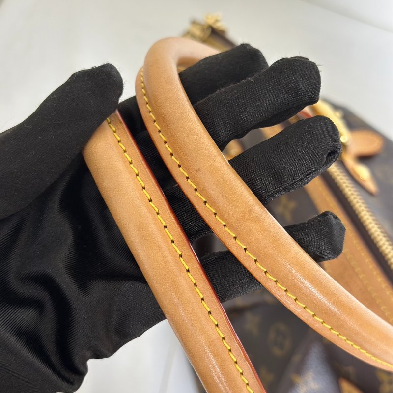 LOUIS VUITTON Tivoli 餃子包 - GM-17