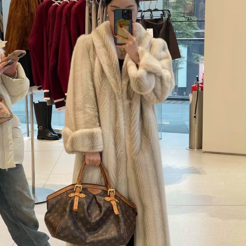 LOUIS VUITTON Tivoli 餃子包 - GM-19