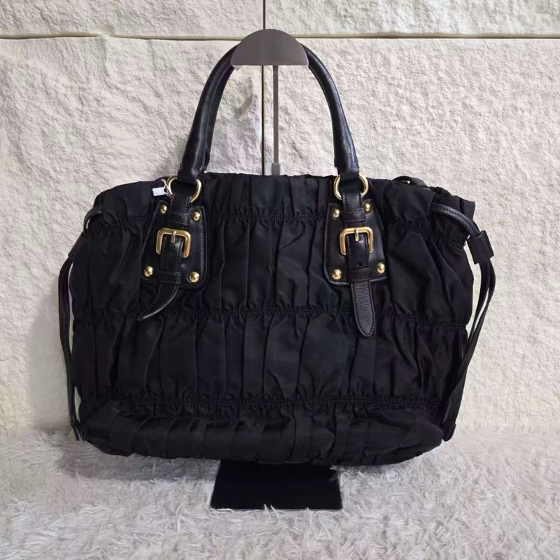 Prada 降落傘布面手提包-3