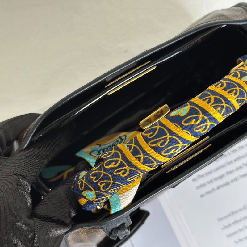 FENDI Peekaboo defender手提包 - mini-8