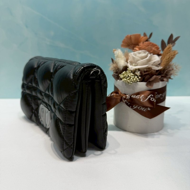 DIOR 全新CARO藤格紋迷你鏈帶包-2