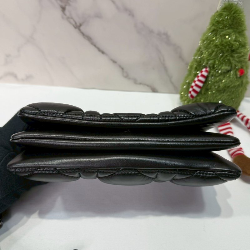 DIOR 全新CARO藤格紋迷你斜背包-7