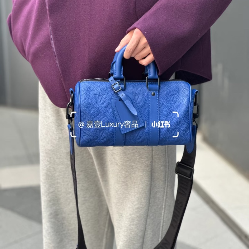 Louis Vuitton • Keepall Bandoulière 25 電光藍全皮壓紋-1